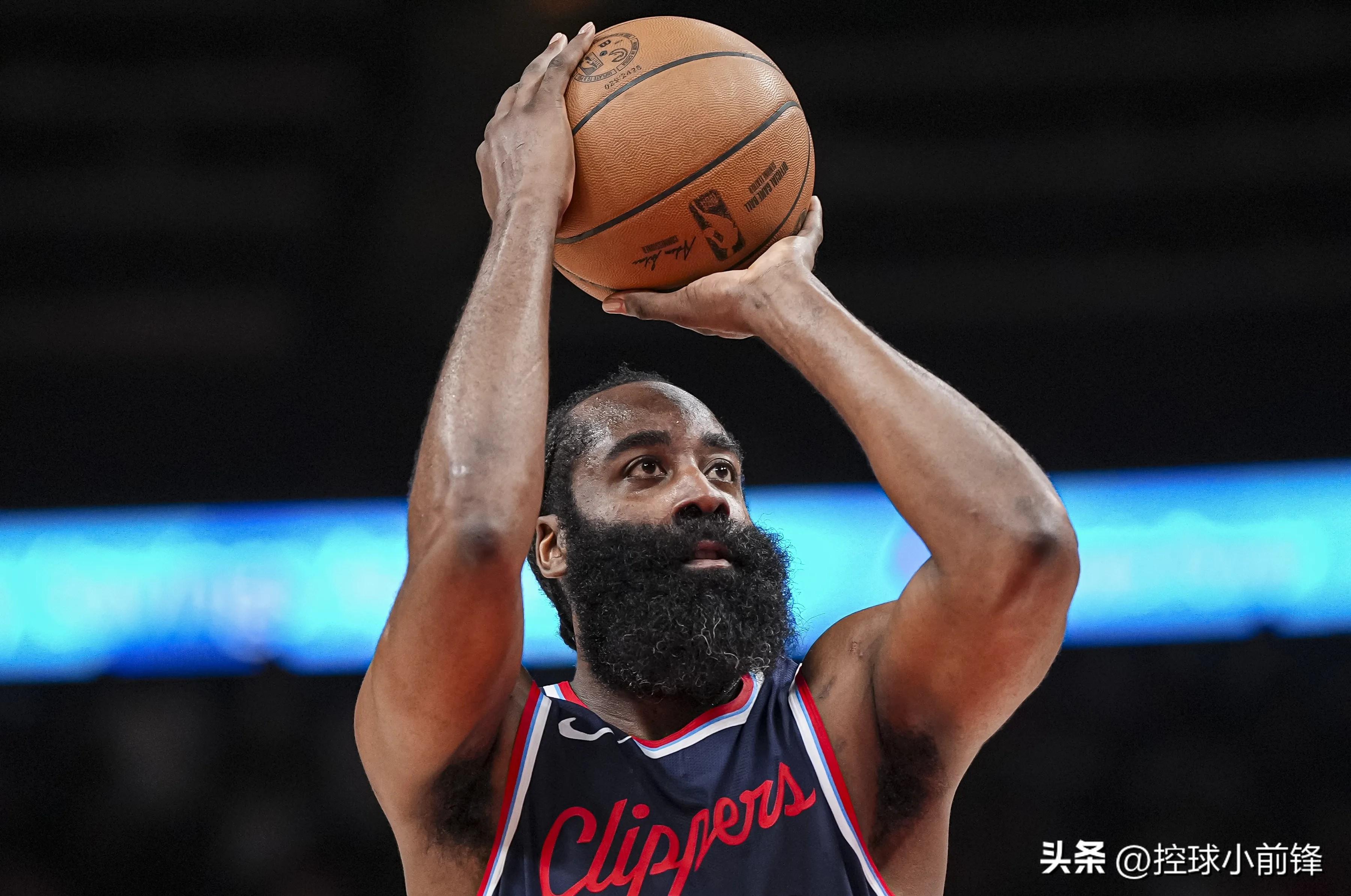 关于哈登连续十二场比赛得分超过晋级下一阶段，篮网不断突破！比赛高潮迭起的信息