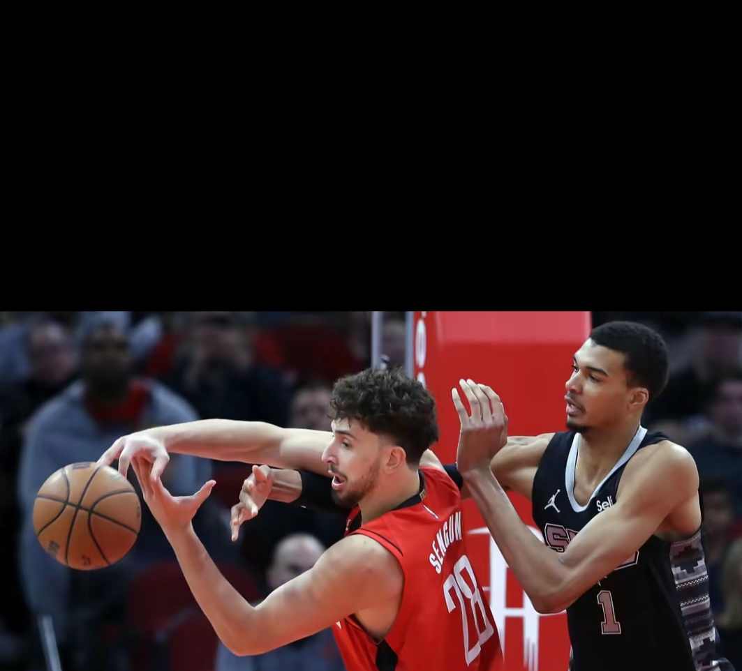 NBA季后赛倒计时，圣安东尼奥马刺今晨篮板制胜，细节引发关注，球迷炸锅，临场指挥获称赞的简单介绍