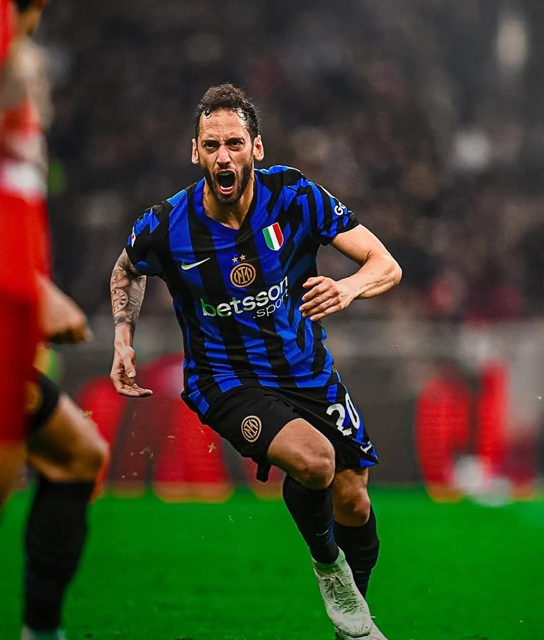 关于AC米兰迎法甲关键赛,转会期外线爆发,管理层满意,心理建设被强调的信息 关于AC米兰迎法甲关键赛,转会期外线爆发,管理层满意,心理建设被强调的信息