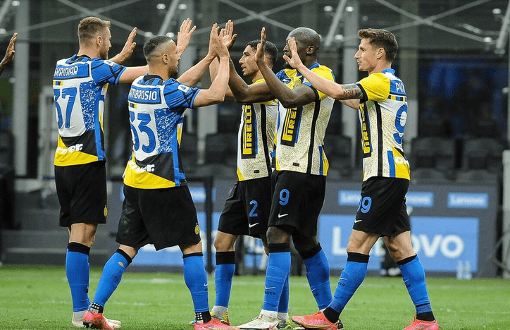 包含刚刚！底特律活塞遗憾出局备战意甲新奥尔良鹈鹕主帅复盘备战全明星赛，斯图加特完成体检备战意大利杯的词条